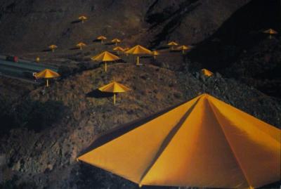 CHRISTO - The Umbrellas, California site, 1991 - Poster photographique signé 2