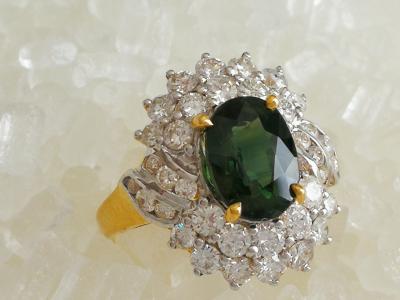 Bague en or blanc 18 carats saphir vert  de 2.5 cts et diamants - certificat 2