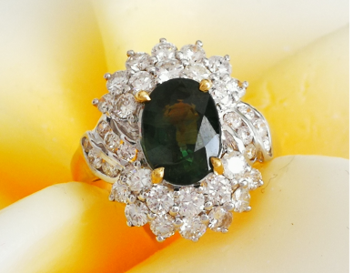 Bague en or blanc 18 carats saphir vert  de 2.5 cts et diamants - certificat 2