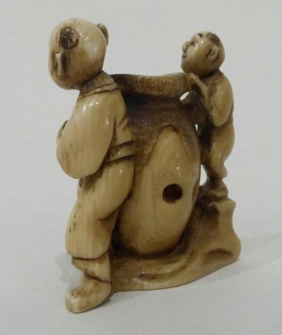 Netsuke en ivoire sculpté, Epoque MEIJI. Japon. 2
