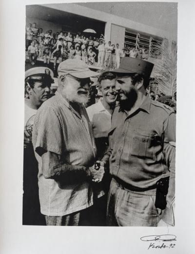 Ernest HEMINGWAY/ Fidel CASTRO - Photo Alberto Korda signée datée 2
