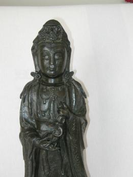 CHINE, XVIIe/XVIIIe - Kwan-Yin, Bronze anciennement laqué 2