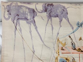 Salvador DALI (d’après) - Le char aux éléphants bleus, Tapis 2