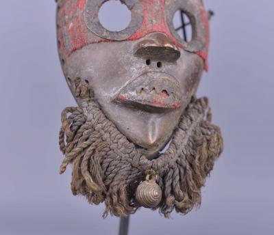 ART PRIMITIF AFRICAIN - masque de pompier Dan de Côte d’Ivoire 2