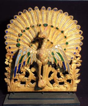 BIRMANIE, XIXe - Paon faisant la roue, Sculpture bois doré à l’or fin 2