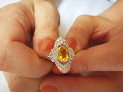 Bague en or de style Art déco  eryl jaune de 1,41 ct et diamants 2
