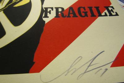 Shepard FAIREY - Fragile peace - Sérigraphie signée et numérotée 2