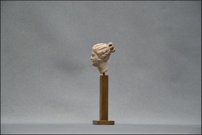Visage en terre cuite, Grèce antique, Époque hellénistique, IIIème-Ier siècle av JC 2