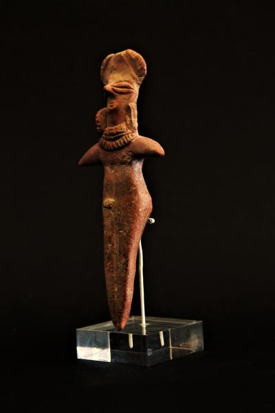 Statuette de Déesse-Mère de la Vallée de l’Indus. - 600- 200 Avant J.C 2