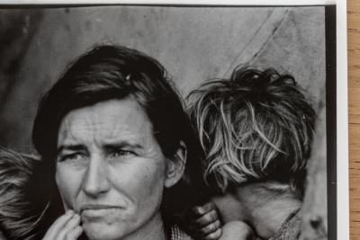Dorothea Lange - Migrant Mother set 2