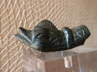 Epoque Romaine - Extrémité de manche de patère serpent marin, Ier siècle 2