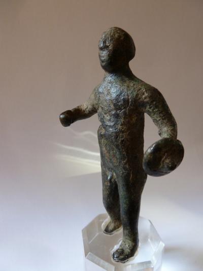Grèce- Figurine masculine nue, IVe-IIIe siècle av. J.-C. 2