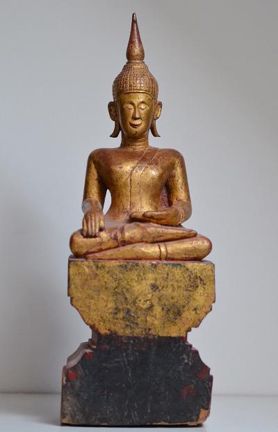 Thailande - Grand Bouddha Lanna en bois laqué et dorée, fin du XIXe siècle