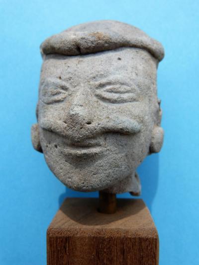 Intéressante tête de prêtre ou de notable, Tumaco, île de la Tolita, Équateur -5 00 avant à 500 après J.C 2
